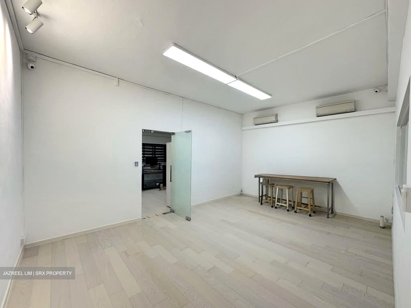 Goldhill Shopping Centre (D11), Office #576107801
